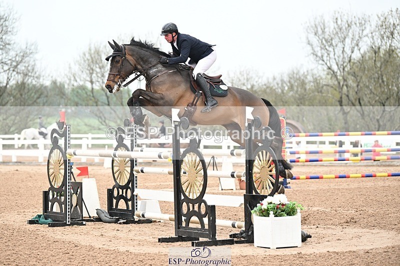 250424-122142-04277 - Cls 21 - 1 Star Gold Tour