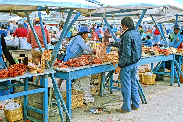 Street Market - S. America - CULTURES