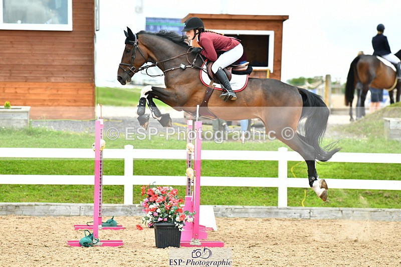 230721A-141052-06777 - Cls 22, 1 Star Gold 1.30m