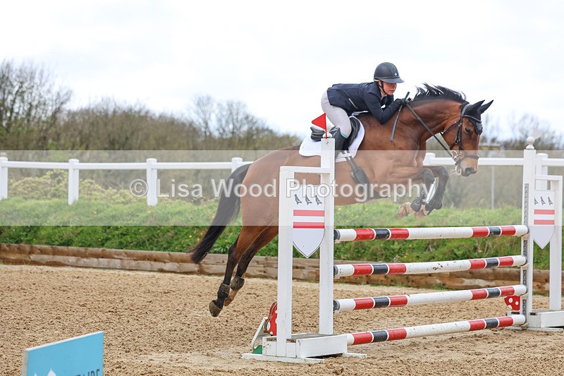 3E7A1883 - Class 7: Senior Newcomers/1.10m open