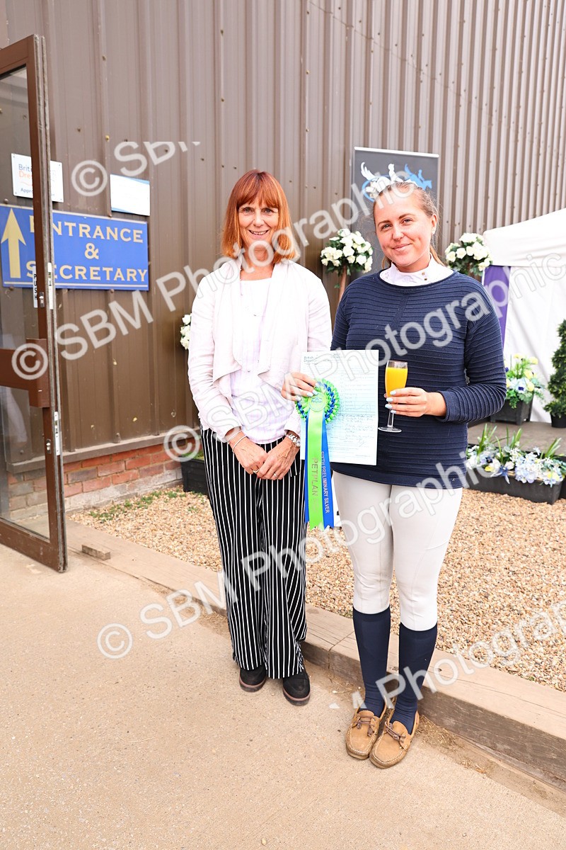 SBM_001882 - Presentations - cart