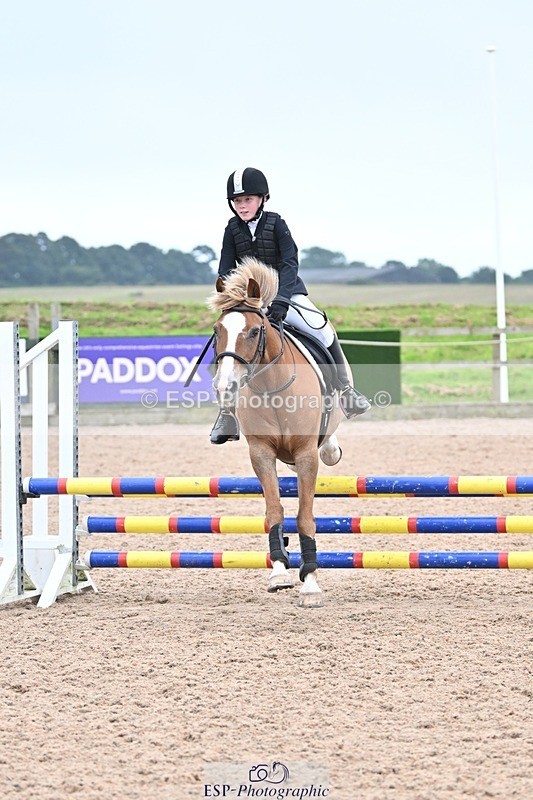 240813-183111-00671 - Classes 5 A&B & 6 80cm