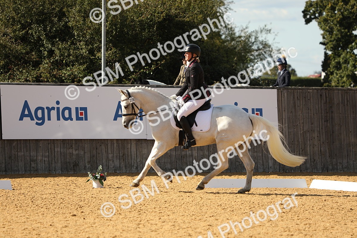 SBM_26557 - D17 - Grand Tour Championship - Novice 27