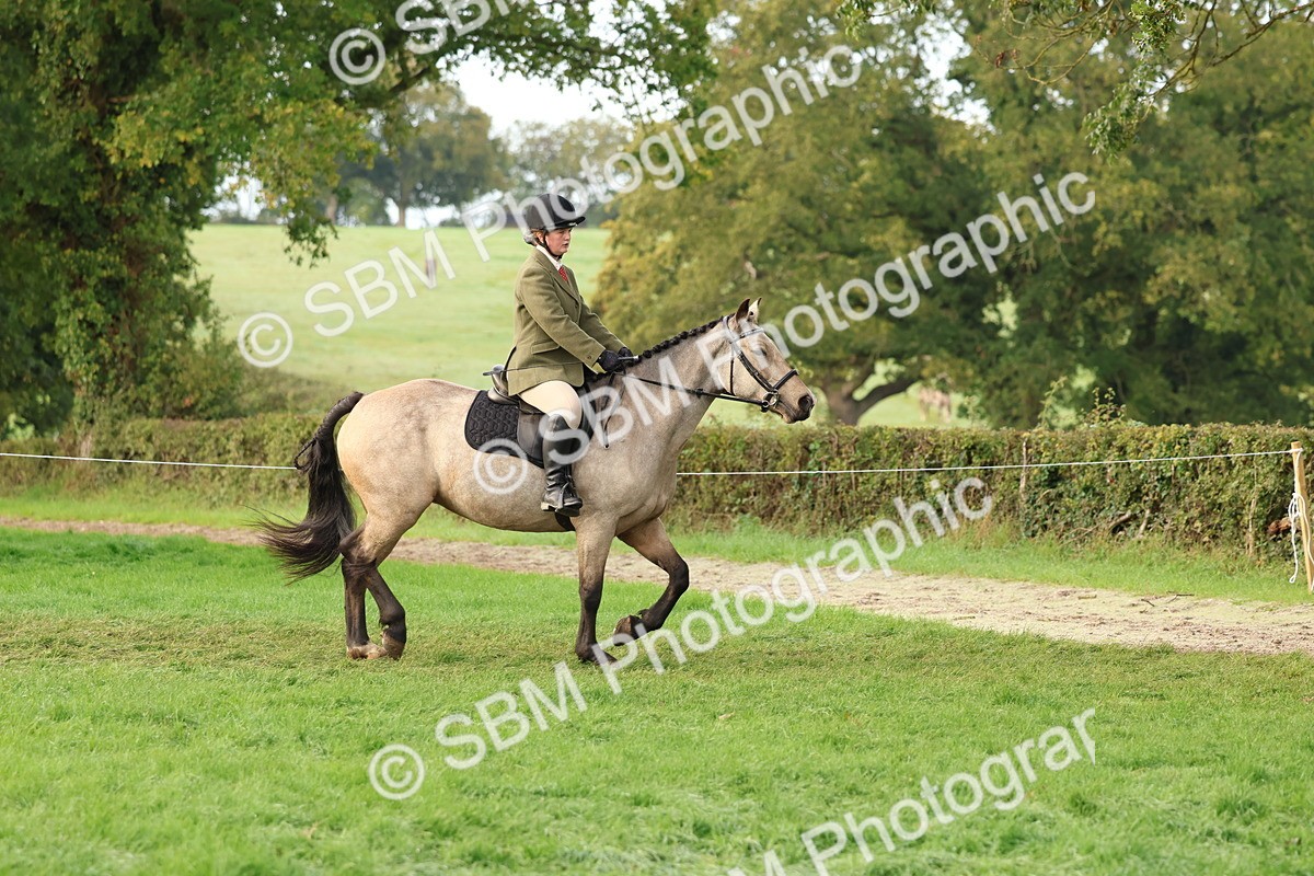 SBM_56573 - S40 - Starters Ridden Showing