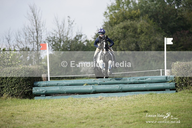  WWHT 171021 3253 - Intermediate (0.90m)  17/10/21