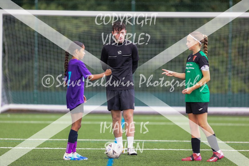 1DX30574 - 2025-09-13 FC Abbey Meads U13 Blue Girls V AFC Corsham U13 Pumas