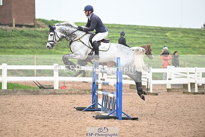 241102A-124220-04619 - SAT Cls 15 Foxhunter and 1.20m Open