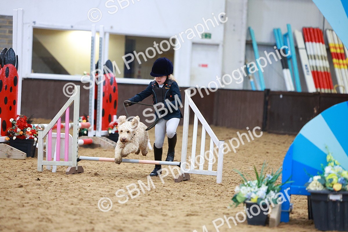 SBM_001587 - Class 3 - Horse & Hound (60cm)