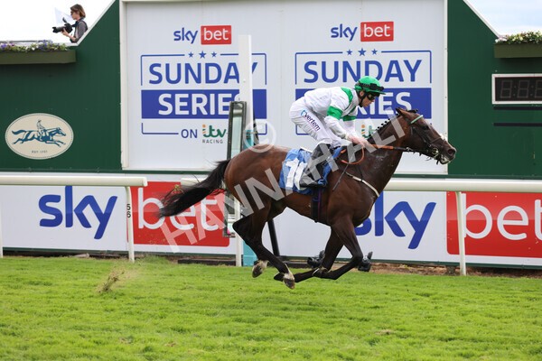 yr22052022r4-29 - Race 4: 5:05pm Sky Bet Sunday Mile