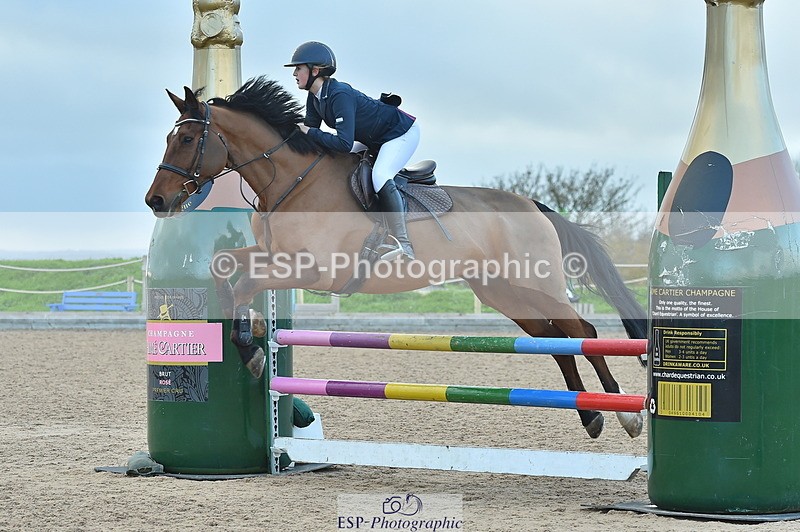 231119A-150038-06348 - Sun Cls 11-13 Children on Horses 90cm, 1m & 1.10m