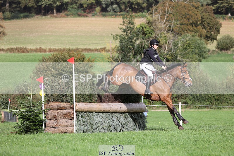 241025-122956-08067 - 102-Holly.Morris-ROYALE.LOUIS