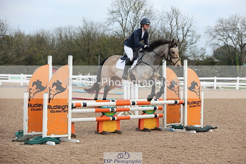 241101A-082839-00246 - FRI Cls 2 British Novice and 90cm Open