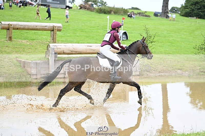 240803-123856-04427 - 077-Georgie_Selley-VICARSTOWN_VICTOR