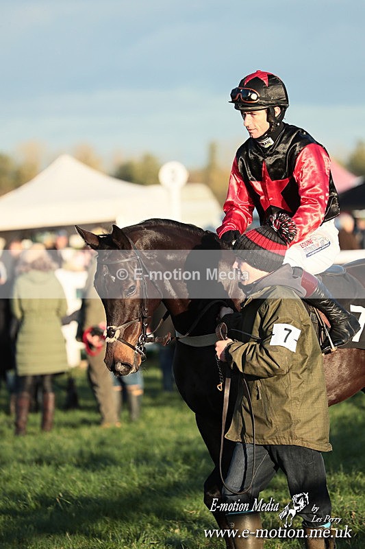 PtP 301125  0911 - Hursley Hambledon Point-to-Point Larkhill Racecourse 30/12/2025