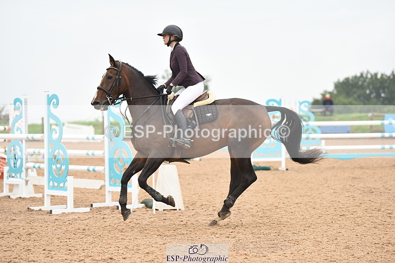 230916A-110452-03996 - Cls 14 Snr Foxhunter
