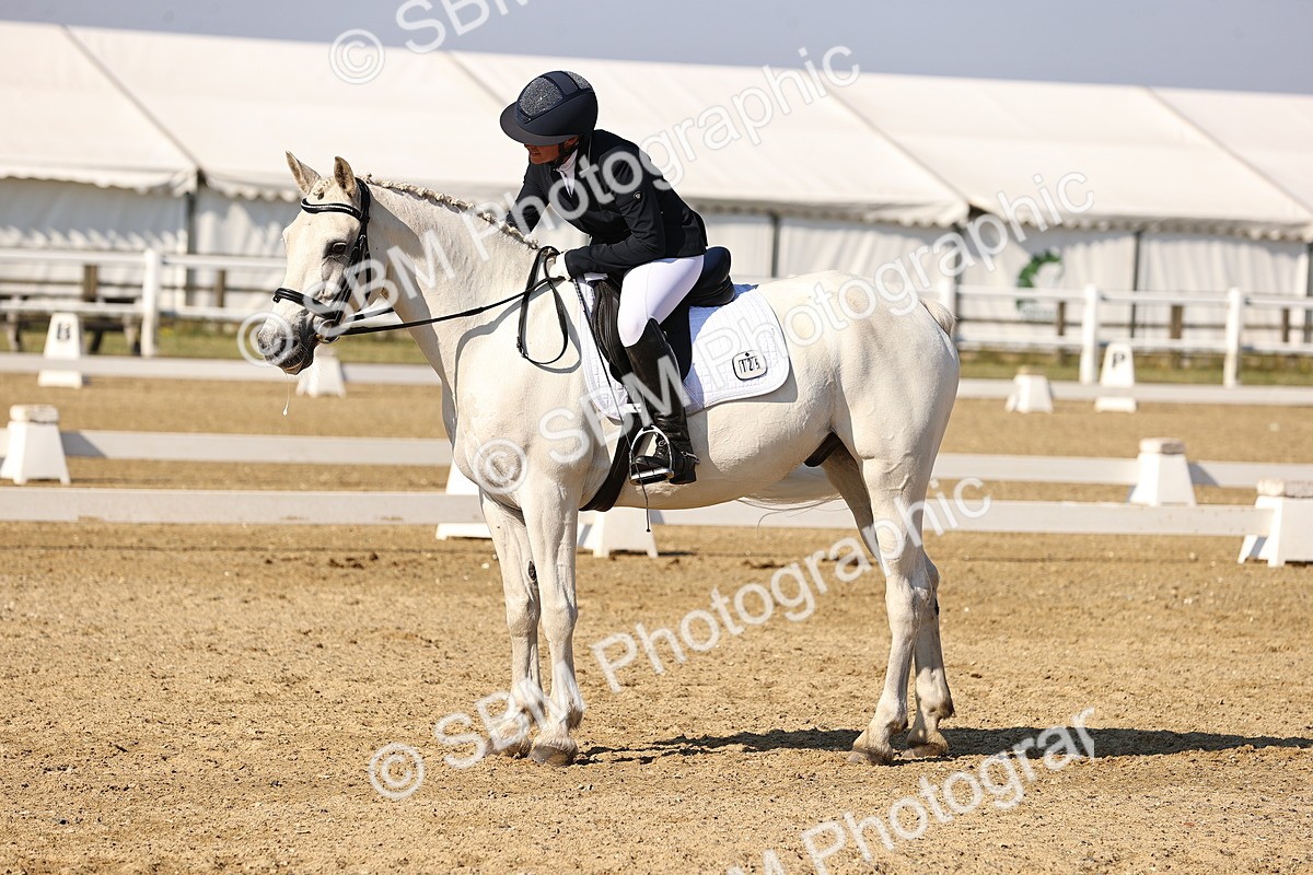 SBM_002639 - Intro 2 - Warm Up