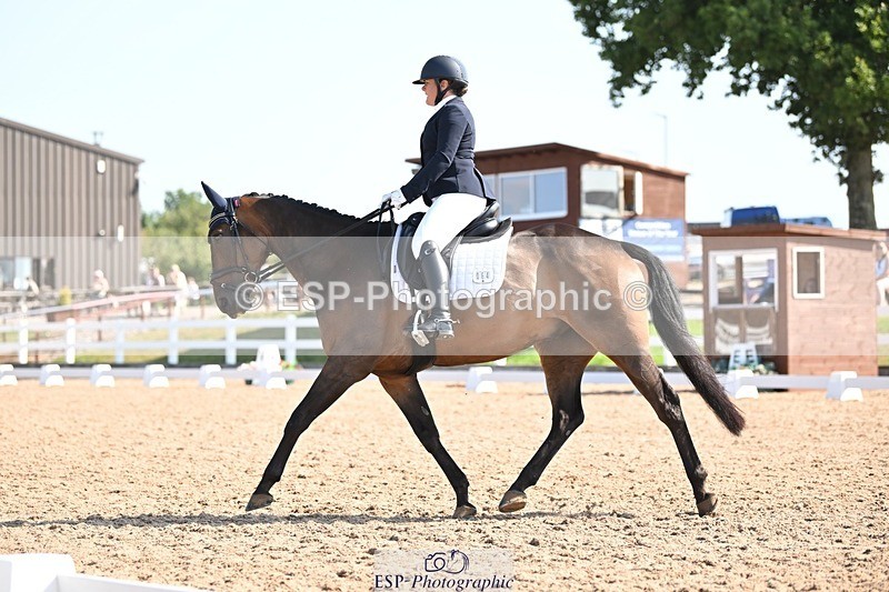 250816-102517-03368 - 064-Kellie.HutchingsTawstock.Finale