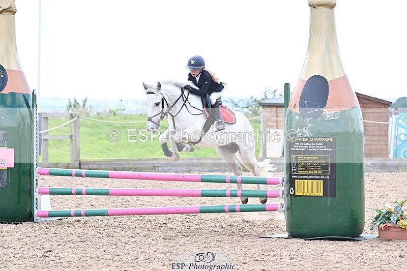 240628A-161113-01380 - Cls 5 Stepping Stones 128cm + 138cm