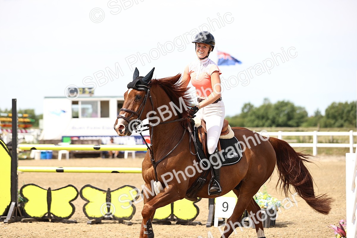 SBM_000472 - Class 15 - Redpost Equestian Senior Foxhunter - 1.20m