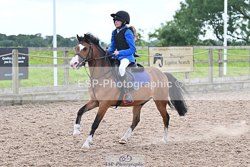 240628A-161540-01407 - Cls 5 Stepping Stones 128cm + 138cm