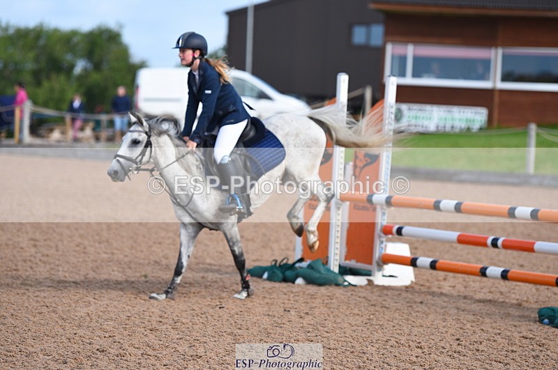 230716A-091502-01867 - Cls 32 Stepping Stones 128cm & 138cm