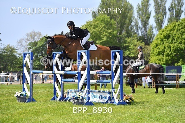 BPP_8930 - CLASS 3 The RHS Andrew Hamilton Coach Novice Qualifier (1.20m)