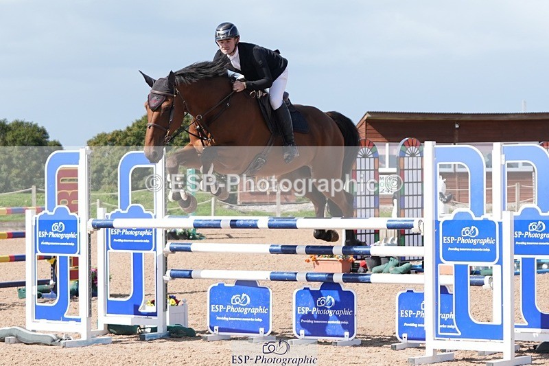 250913-120953-06825 - Cls 15 Snr Foxhunter