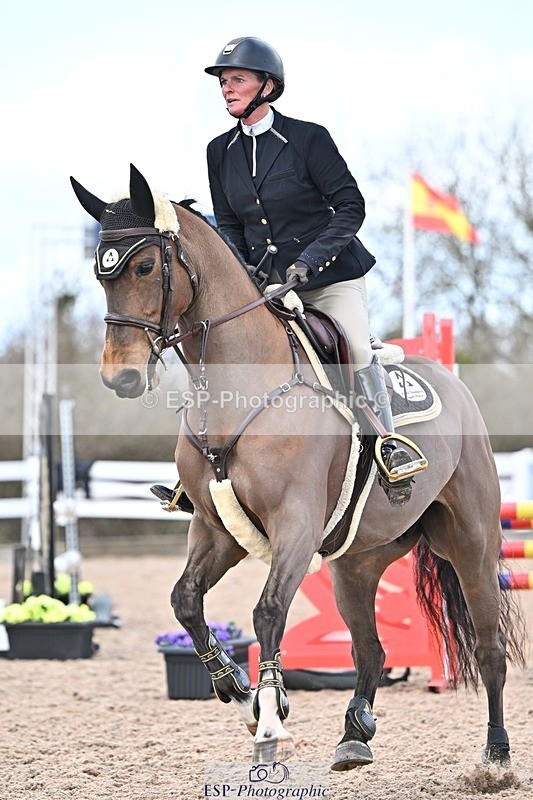 250328-102503-01252 - Cls 8 British Novice and 90cm