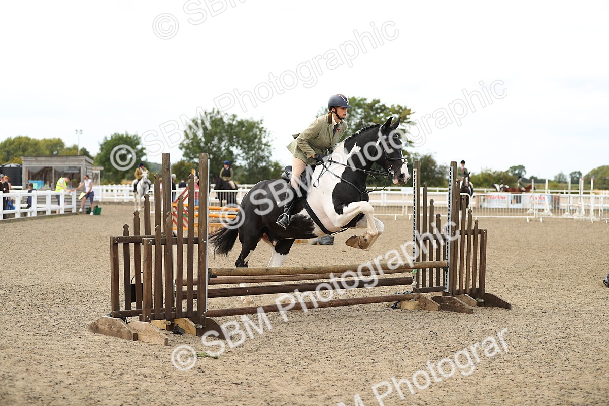 SBM_05654 - Class 48a Style & Performance 70cm (15-19)