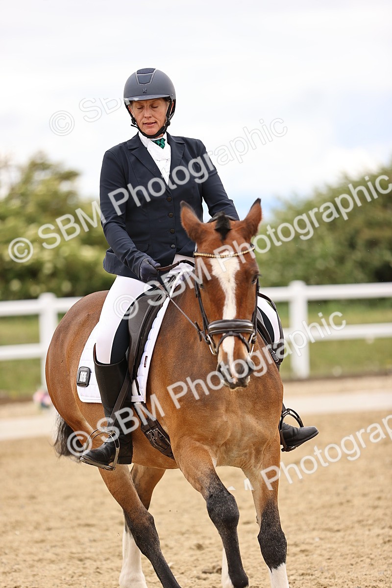 SBM_002826 - Class 2 - Novice 4 - 12.00-13.10