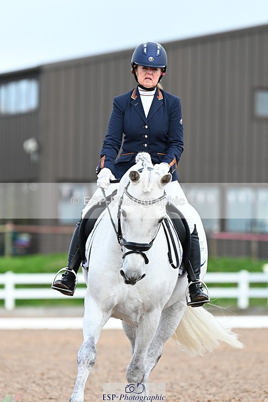 240218A-132436-07838 - 197-Pru.McNulty-Cnoc.an.noinin.Clover