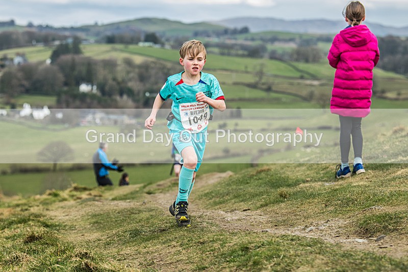 Helm Hill U9-11 - Kendal Winter League Helm Hill Under 9 Fell Race Sunday 16th March 2025