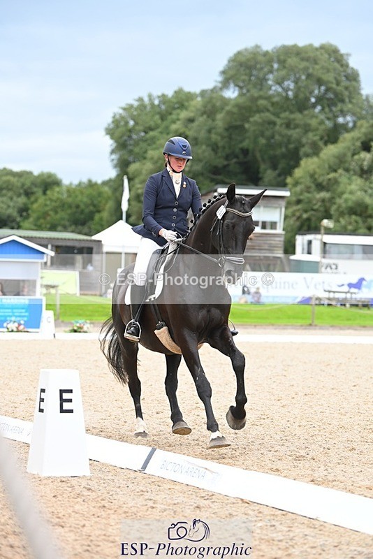 230813-170414-08549 - Cls 14 Medium Silver 16.45 to End