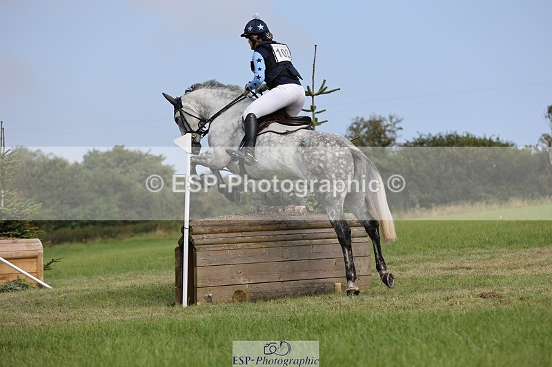 240831A-105128-00942 - 102-Kate.Darby-CLOROGUE.FLIGHT