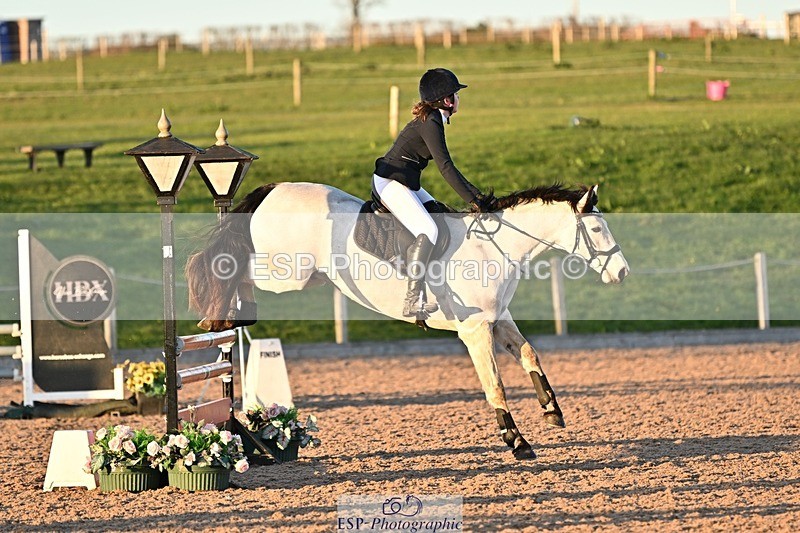 250401-191027-00911 - 90cm Classes