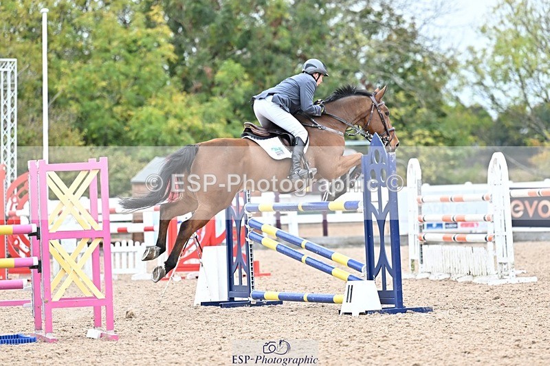 251015-133059-00591 - Cls 4 Newcomers and 1.10m Open