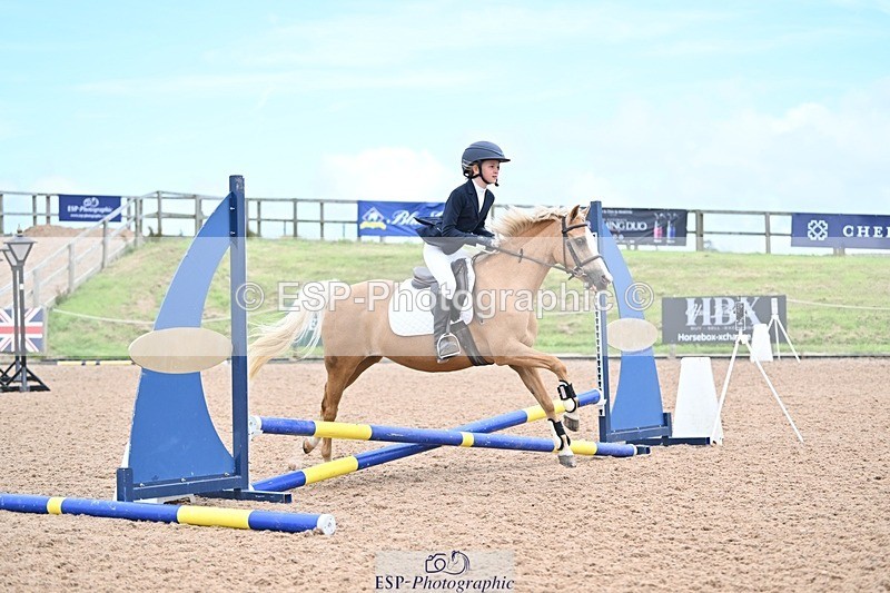 240813-152403-00054 - Clear round & 60cm