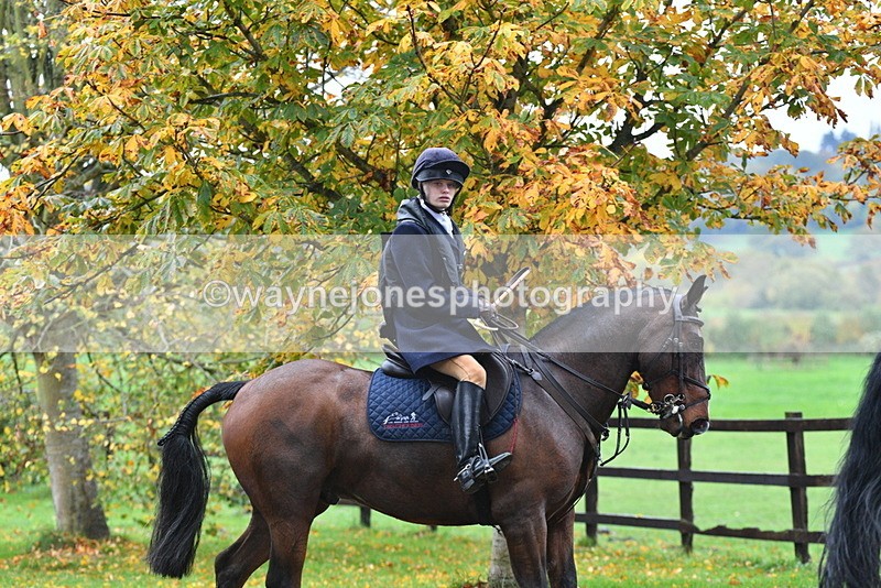 WJ5_6122 - B&B walk back for Hunt Tea !