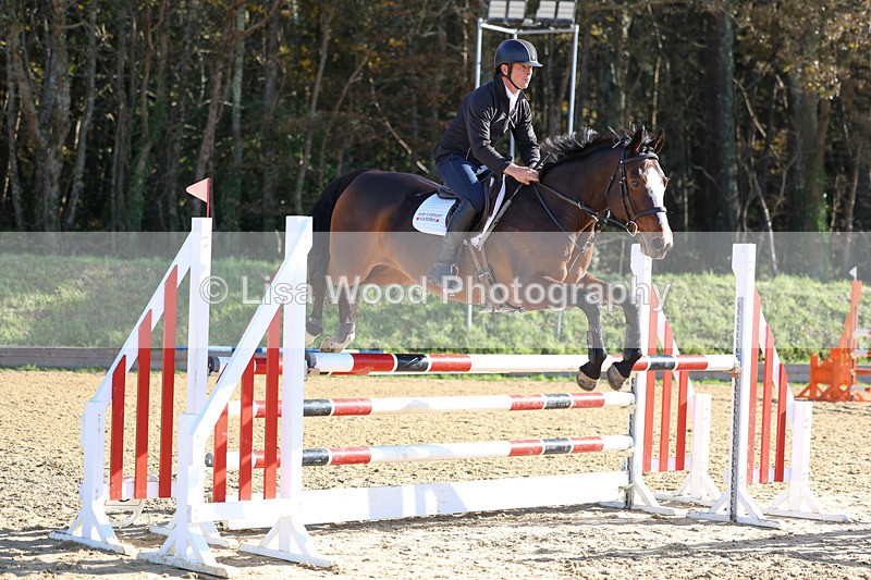 3E7A5659 - Class 7: Senior Newcomers/1.10m open