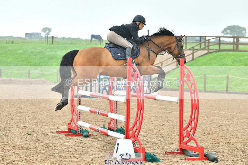 230805A-105428-00230 - Cls 2 Snr Newcomers & 1.10m Open