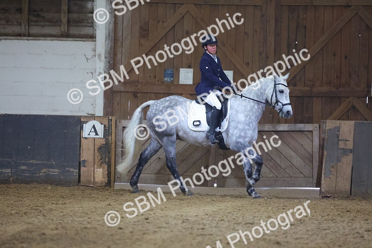 SBM_003046 - Class 9-10 - MQ U21 Open Novice 1