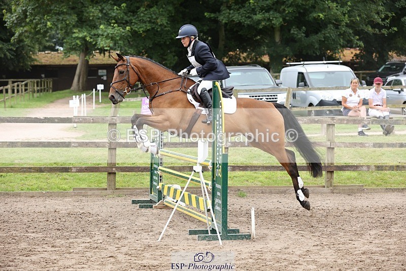 240803-105613-02078 - 025-Trilby_Crewes-WATERNISH_BRIDLE_LANE