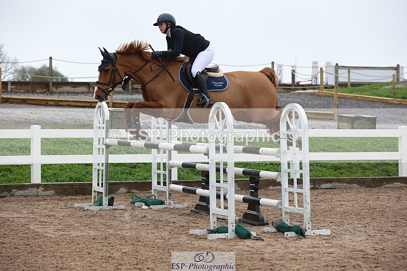 231112A-135610-04738 - Cls 20 Newcomers & 1.10m Open