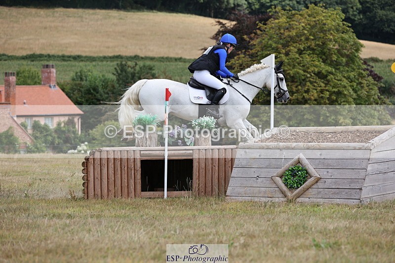 250802A-124347-03605 - A-029-Jessica.Saunders-RATHLEE.OG