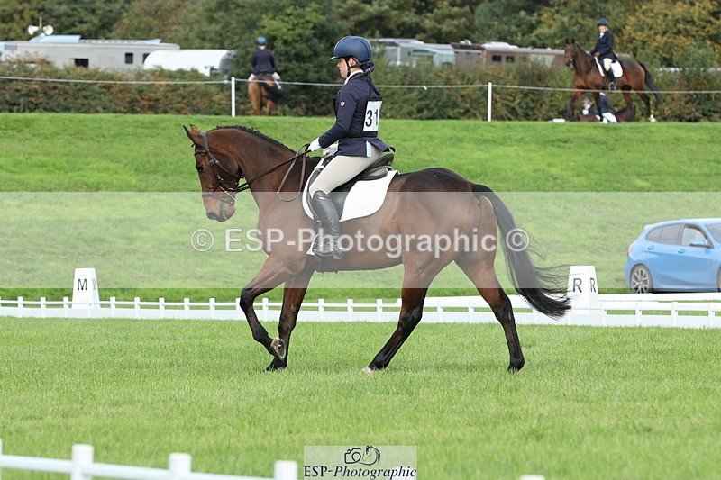 251023A-112111-03294 - D-312-Laura.Sharpe