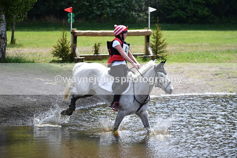 WJ5_6011 - Tweseldown 3-Phase Training (XC) 19-05-25