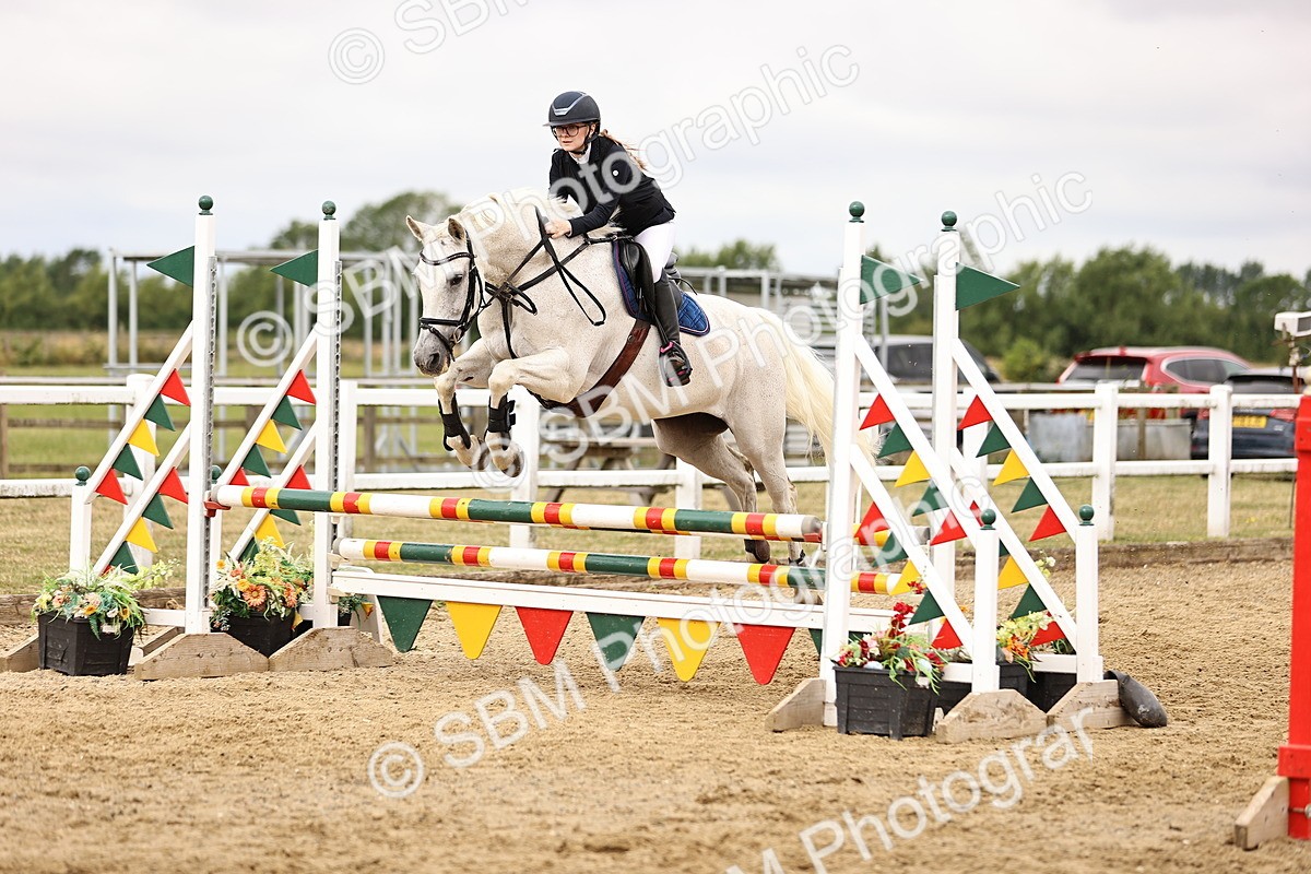 SBM_012883 - Class 13 - Senior British Novice - 90cm Open