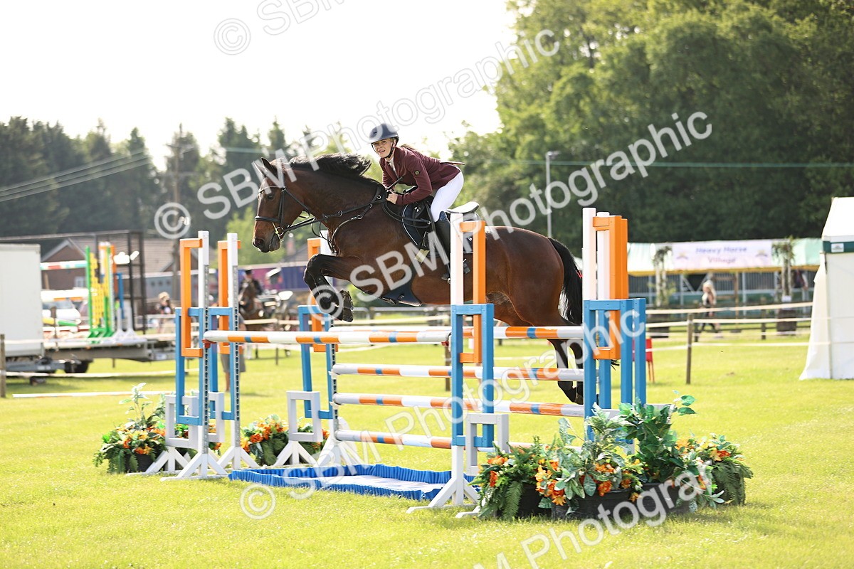 SBM_01270 - Class 200 - Martin Grant Homes Welcome Stakes 1.25m Open