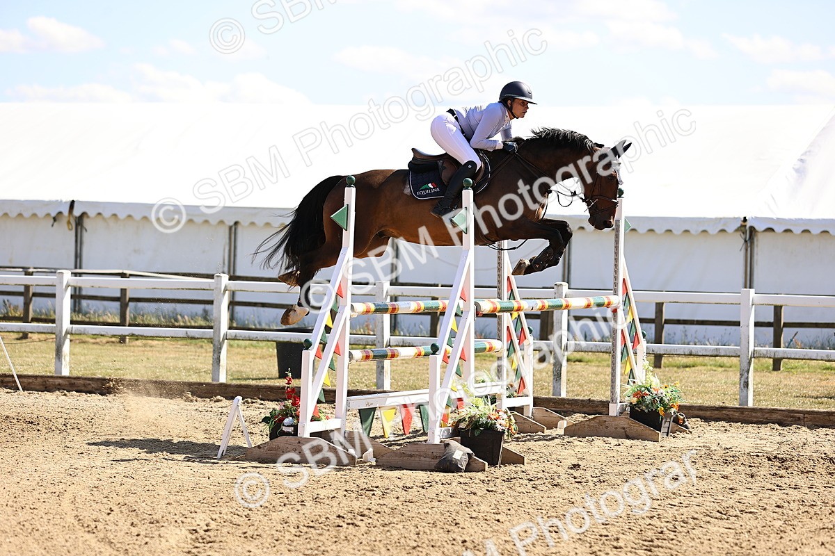 SBM_015384 - Class 16 - Senior foxhunter - 1.20m Open