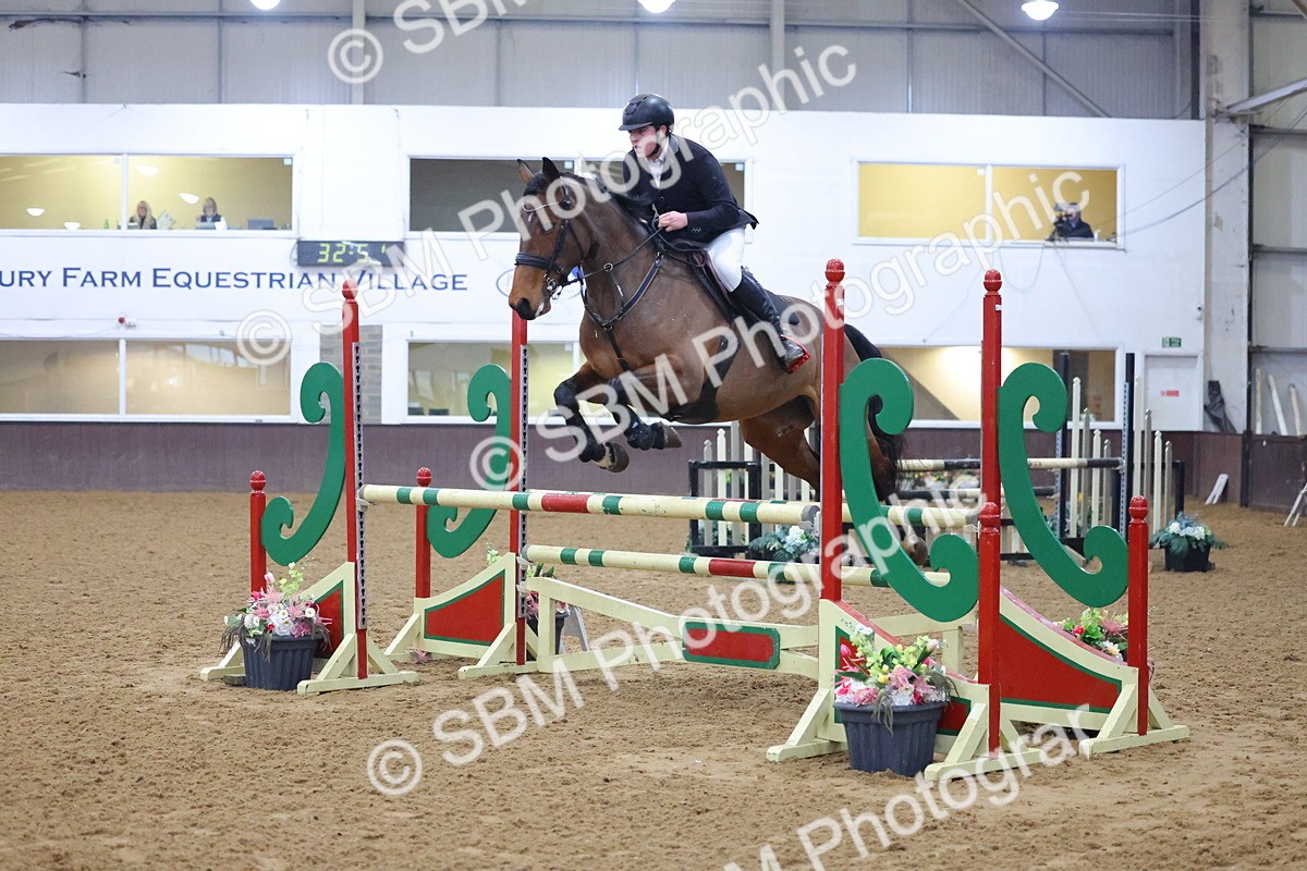 SBM_008868 - Class 22  - Senior Newcomers/ 1.10m Open - First Round (1.10m)